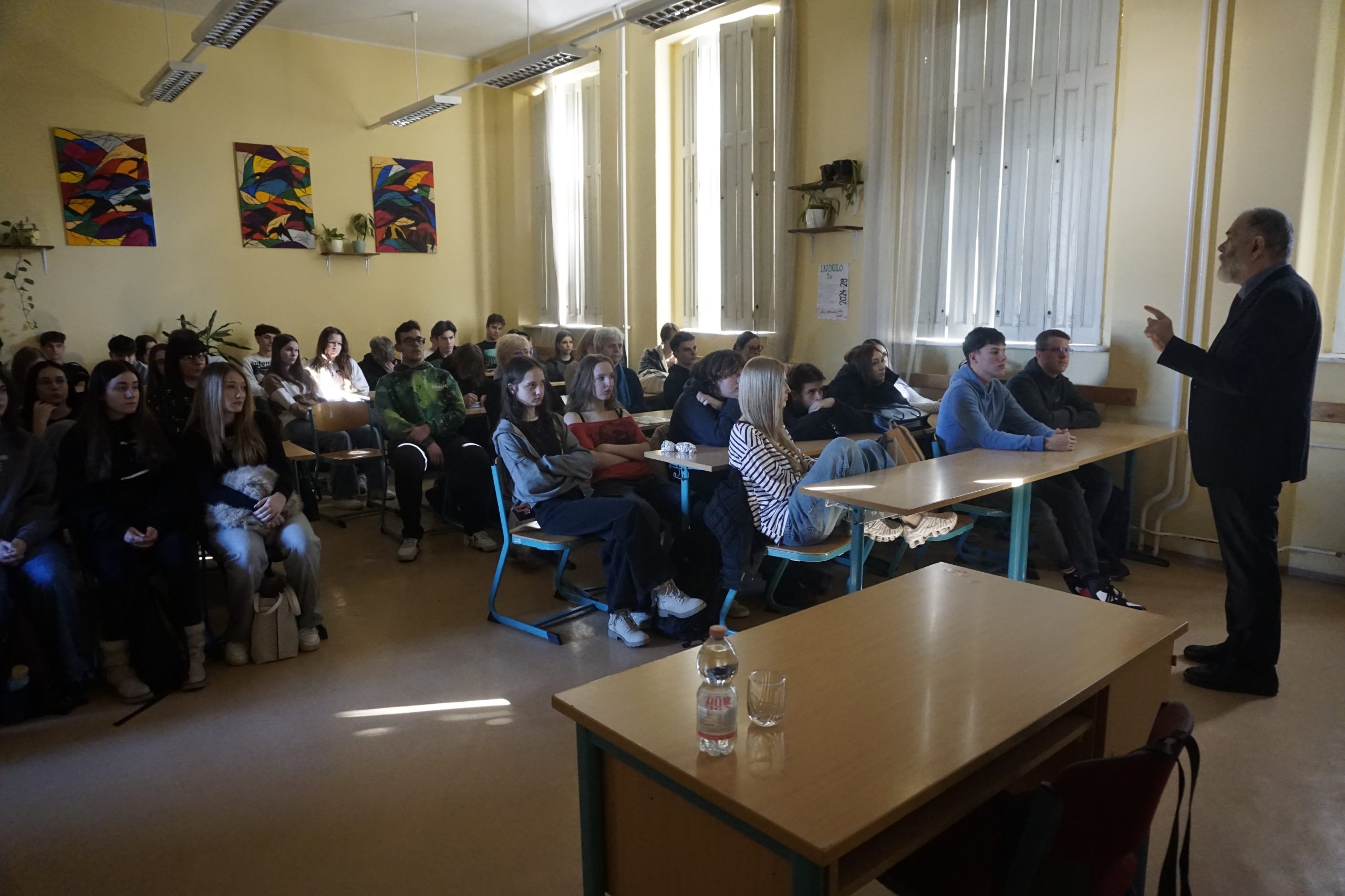 Dr. Dávidházi Péter különleges előadása Kölcseyről és az inercia elvéről